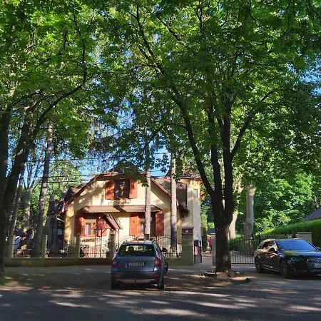 Balatonszemesi Nyaralohaz