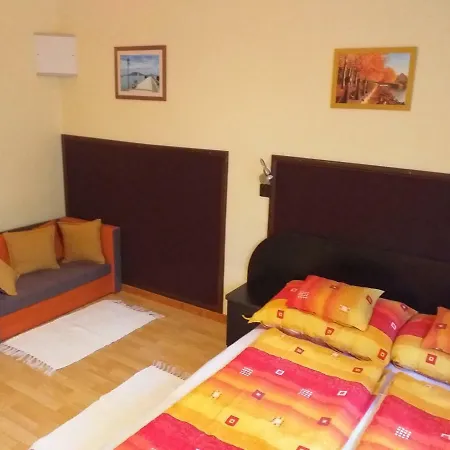 Balatonszemesi Nyaralohaz