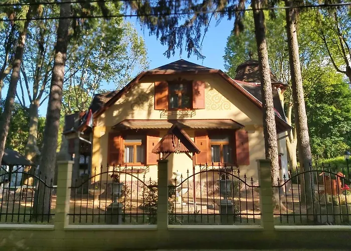 Balatonszemesi Nyaralohaz