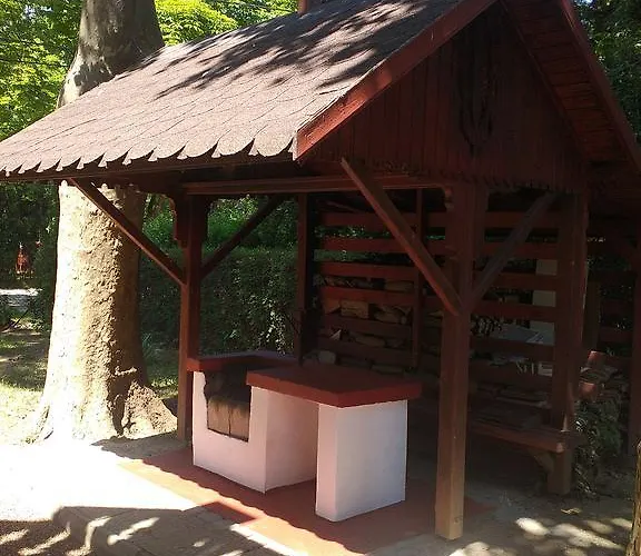 Dom wakacyjny Balatonszemesi Nyaralohaz